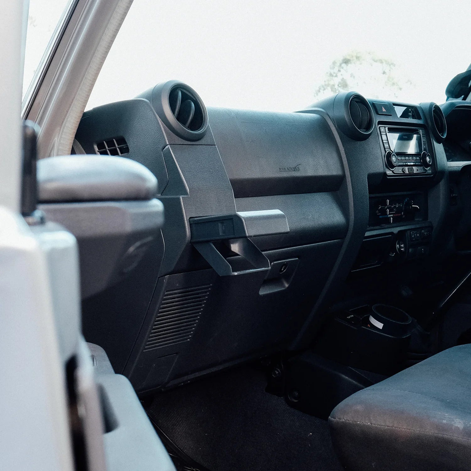 Touring Essential | Cupholder - The Passenger