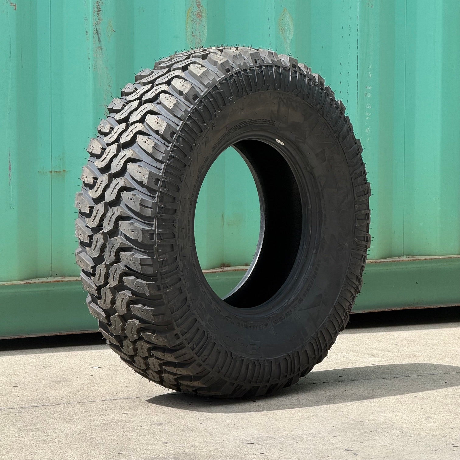 Winrun M/T305 LT285/75R16 126/123R TAKE-OFFS
