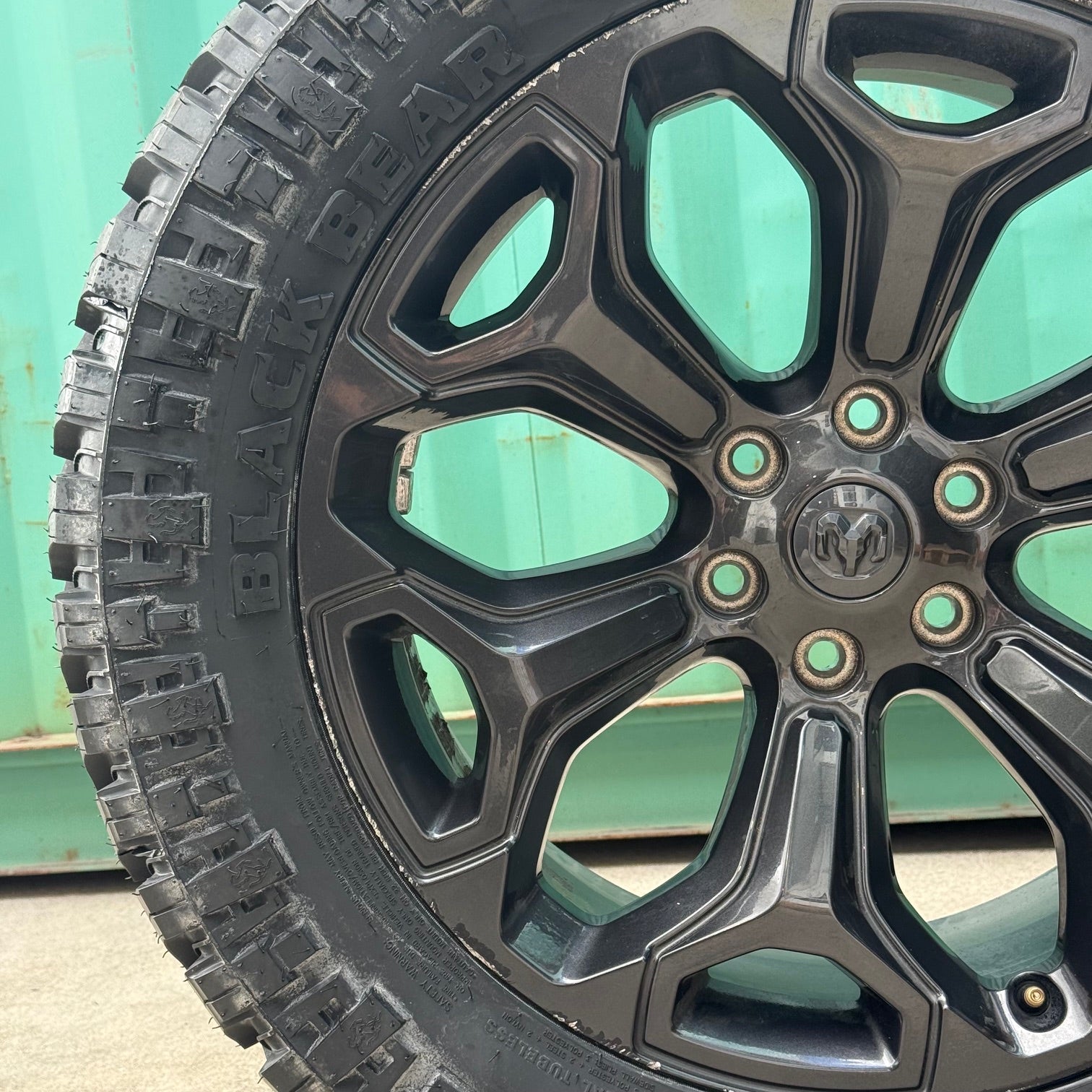 22" RAM 1500 DT Wheels + 35" M/T Black Bear Tyre Package (TAKE-OFFS)