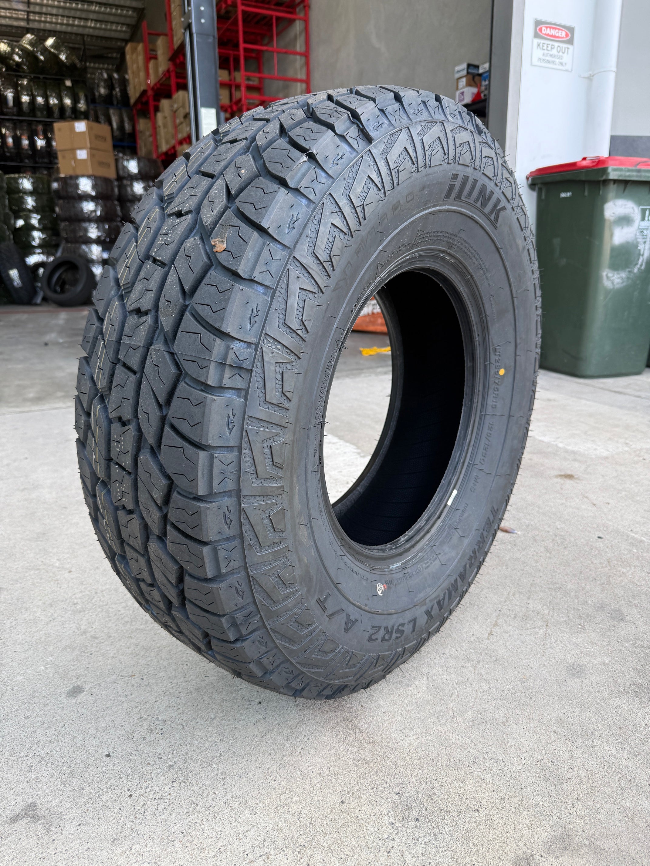 iLink Terramax LSR2 A/T LT285/75R16 126/123Q TAKE OFFS