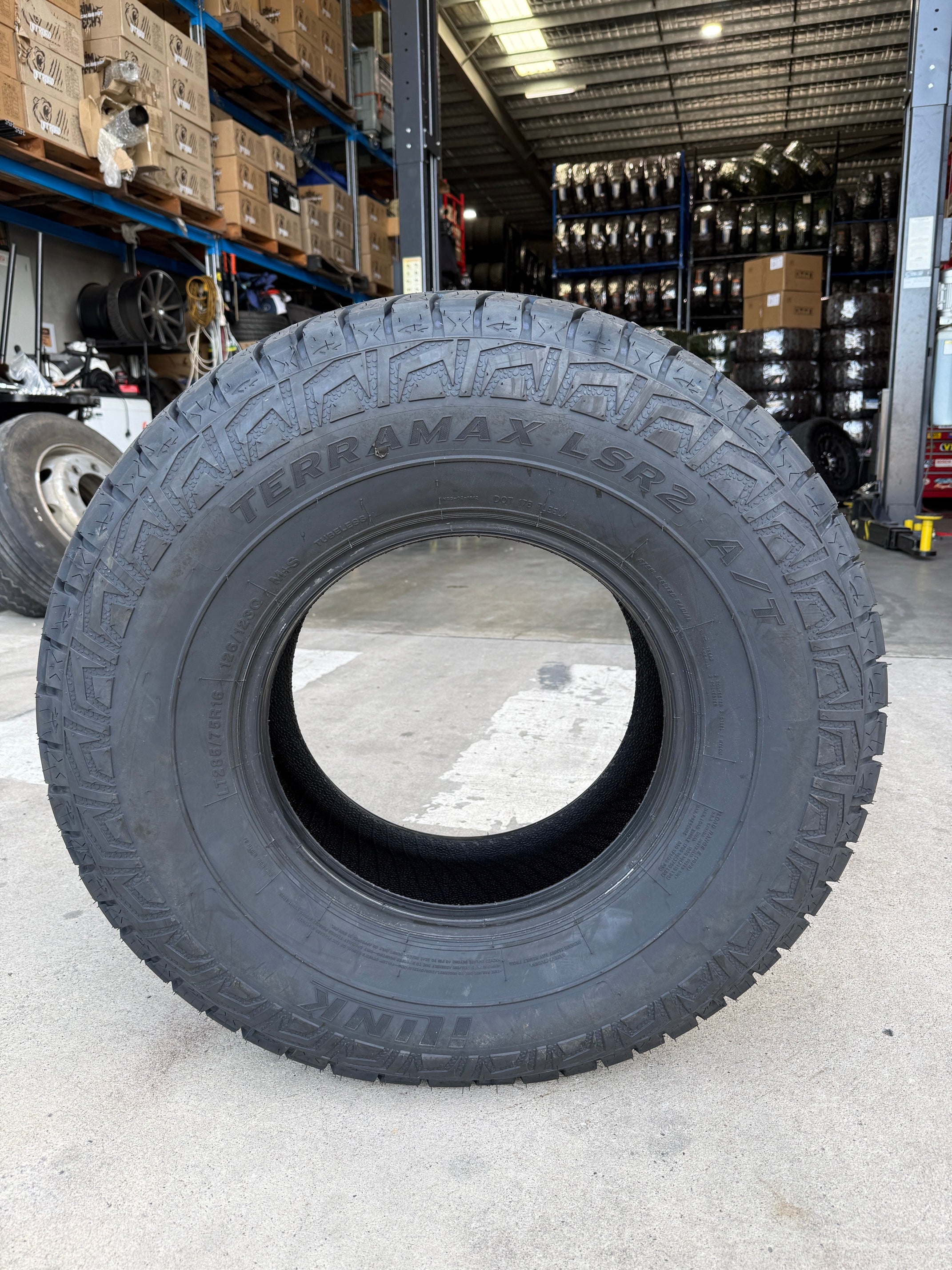iLink Terramax LSR2 A/T LT285/75R16 126/123Q TAKE OFFS