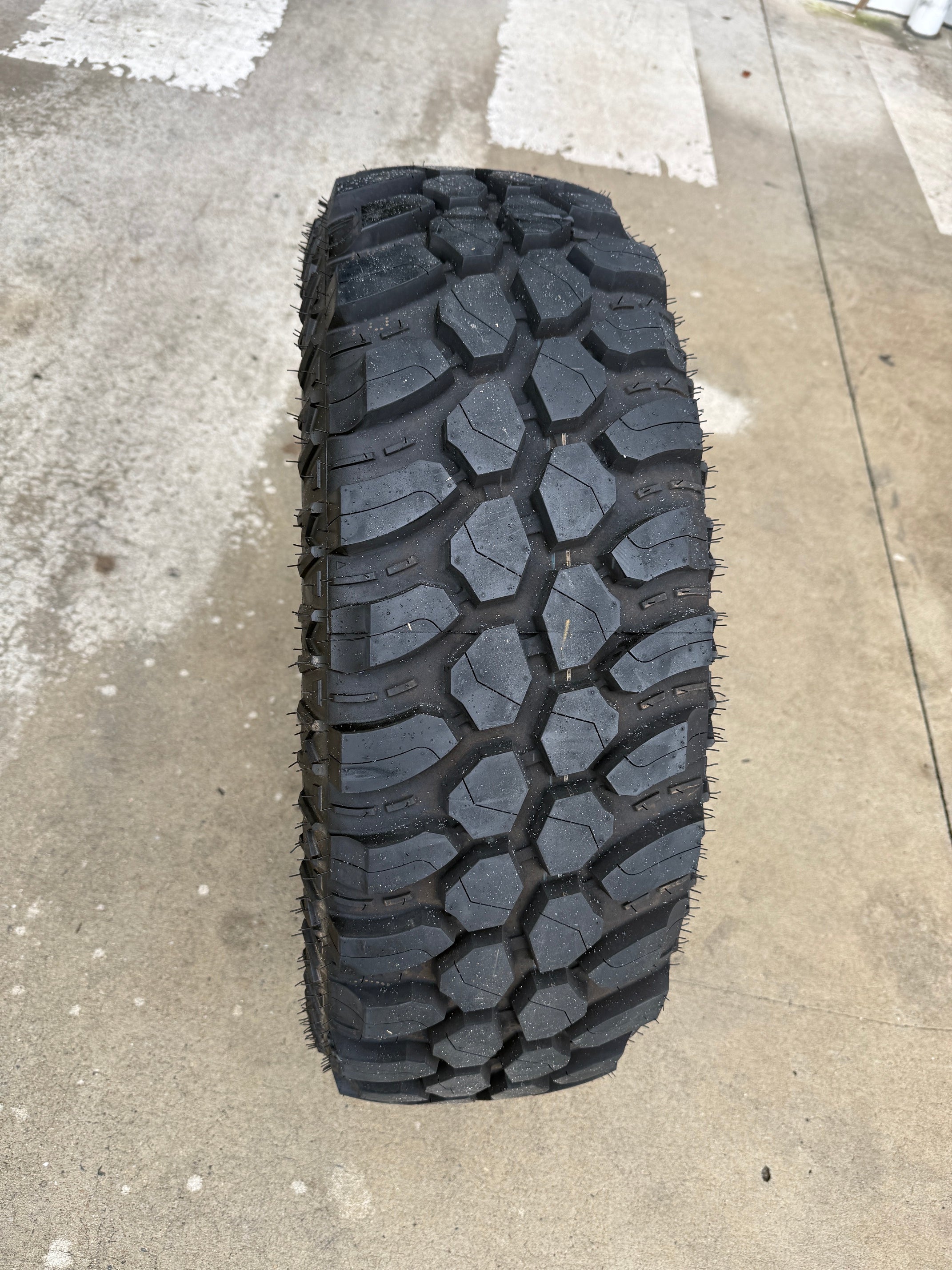 Centara LT265/75R16 123/120Q Terrena M/T TAKE OFFS