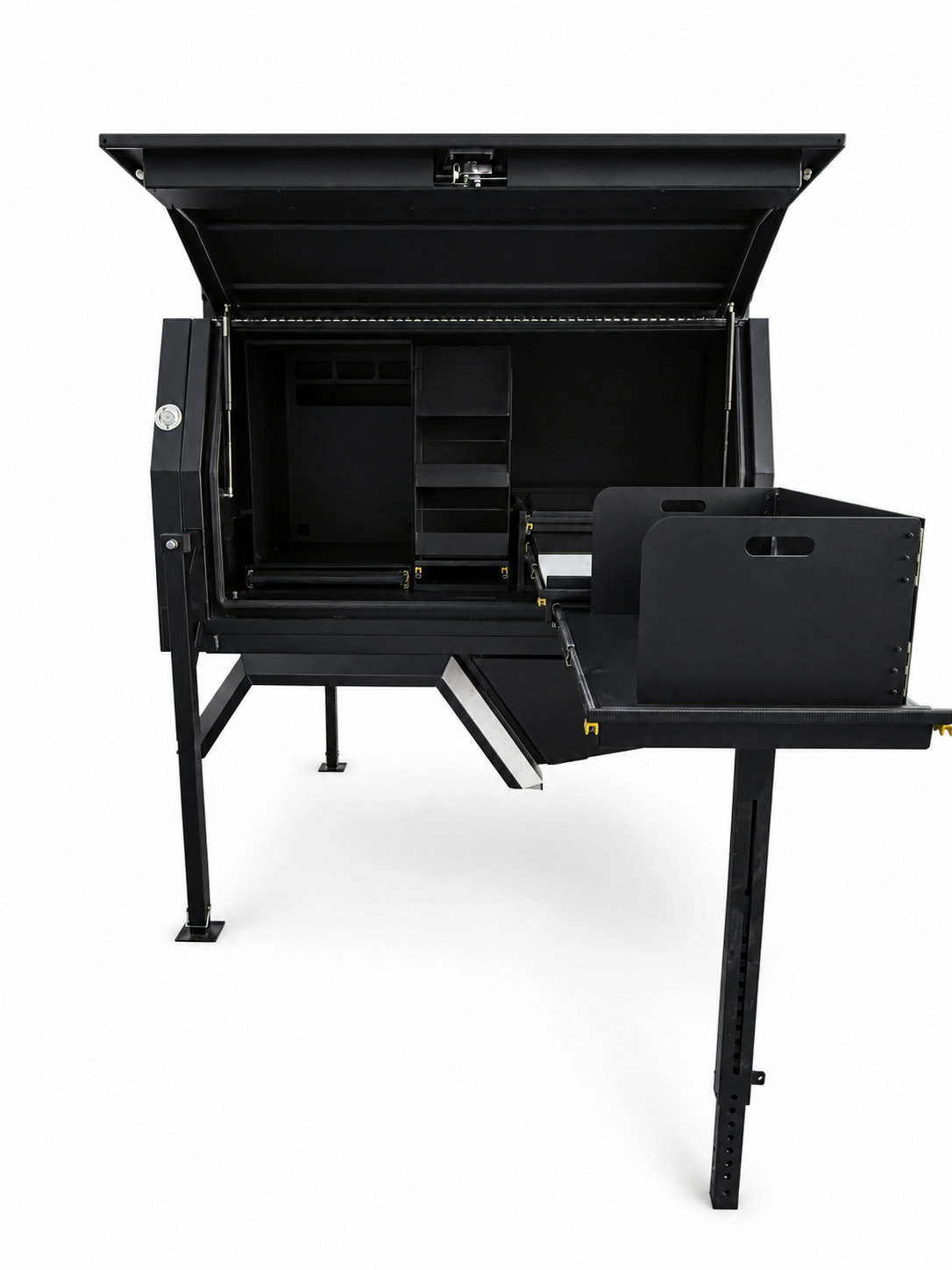 Outlaw Series 2 touring canopy with pull-out kitchen