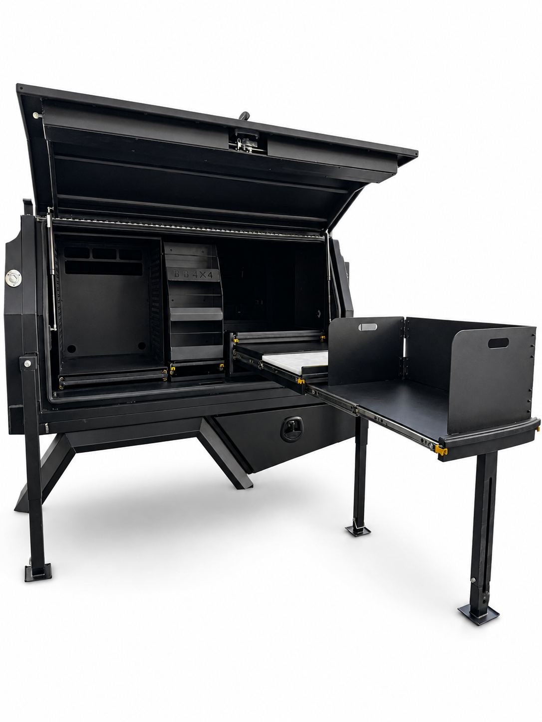 Outlaw Series 2 touring canopy with pull-out kitchen